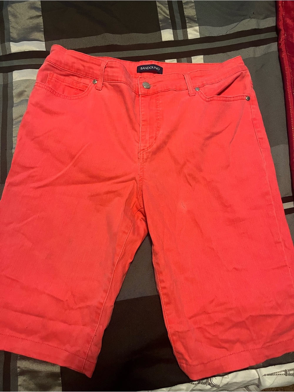 Bandolino Coral-Red Flat Front Shorts